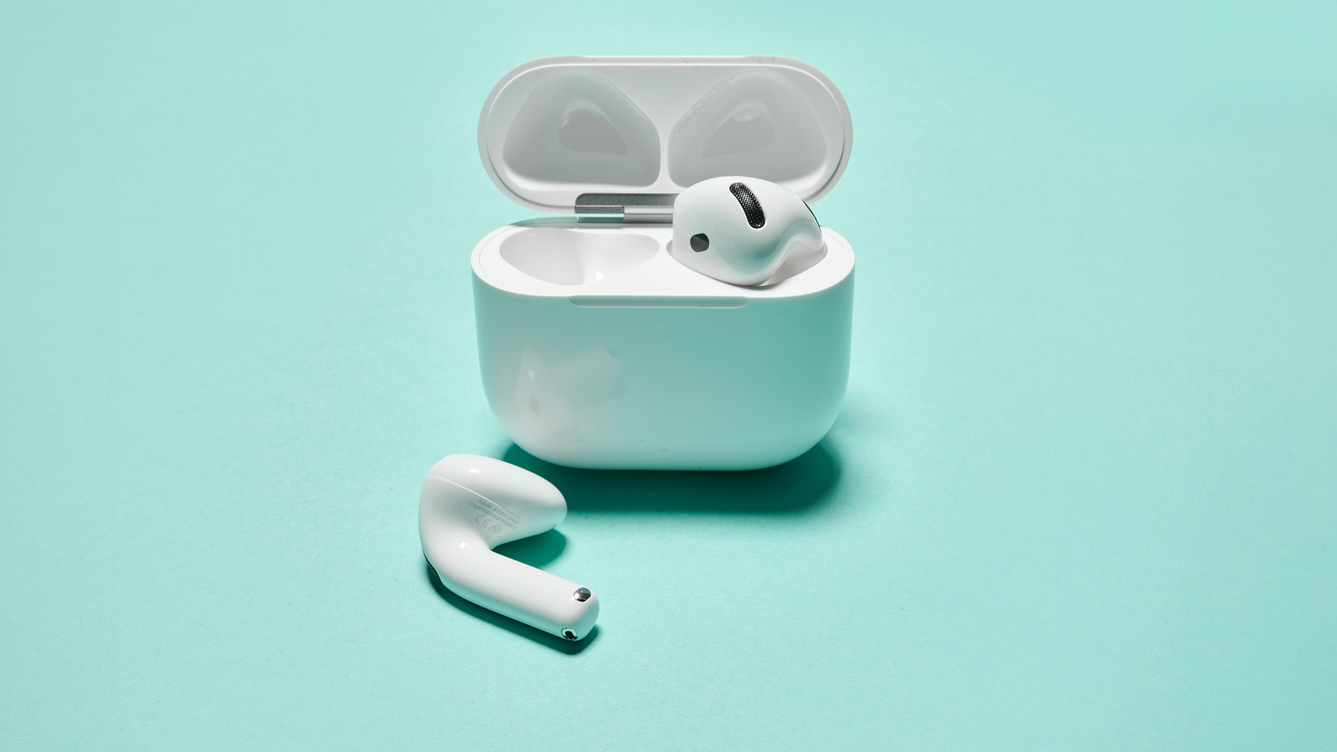 AirPods 4 без шумопоглинання